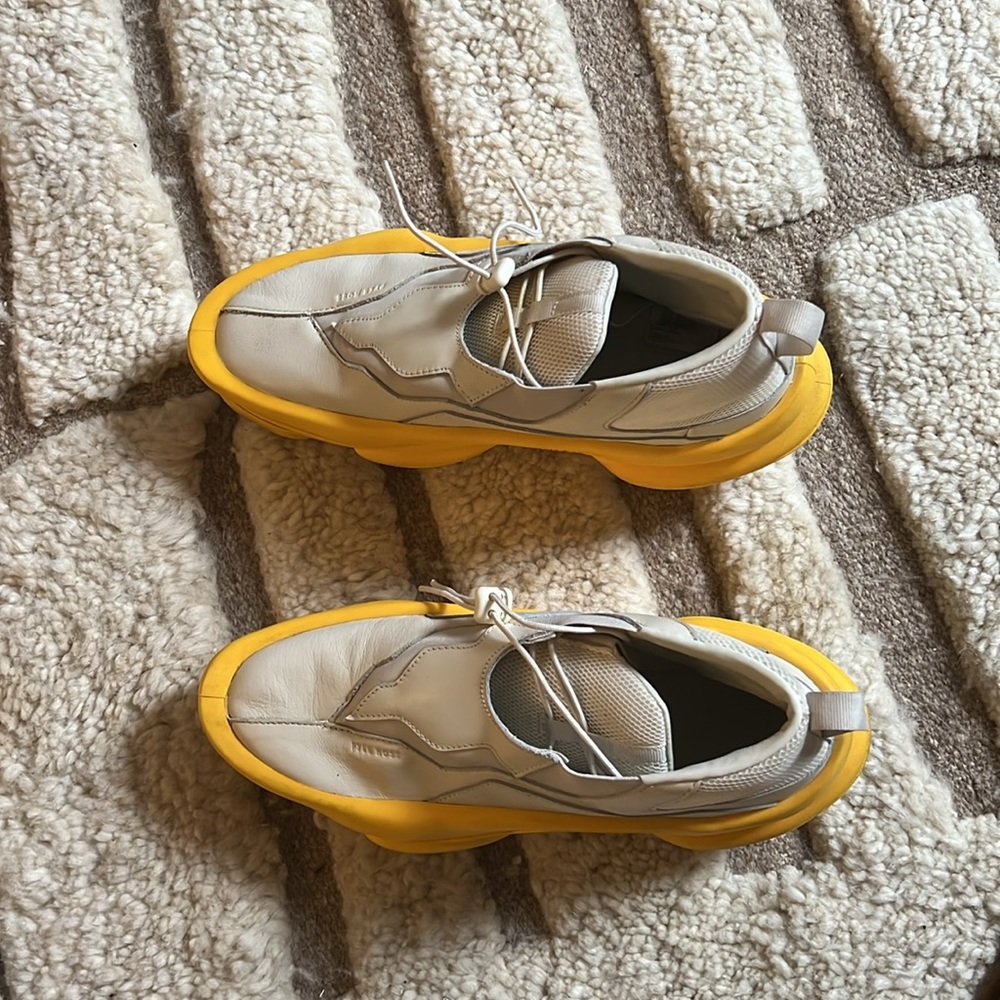 Pyer Moss Sculpt Yellow/White. Size 9
